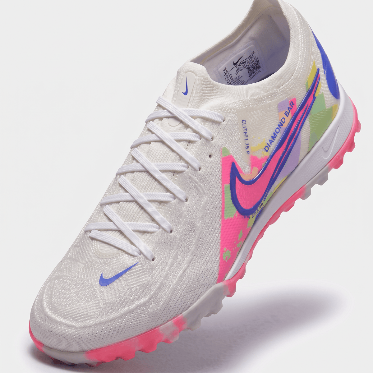 Phantom GX 2 Academy TF White / Fierce Pink / Black