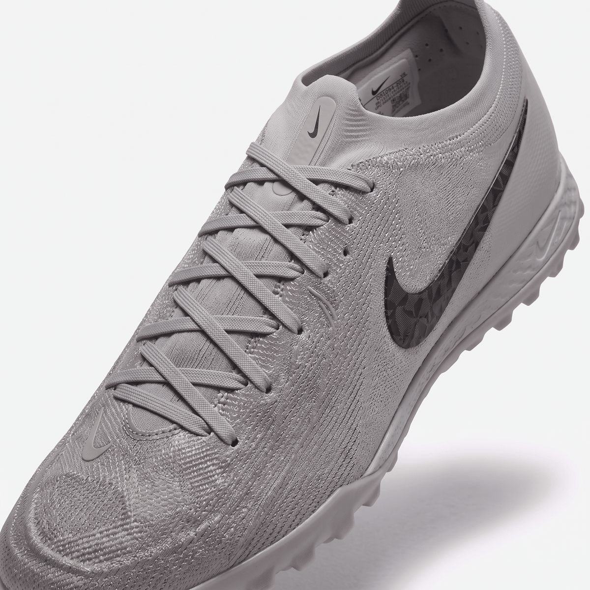 Phantom GX 2 Academy TF Metallic Silver / Black / Volt