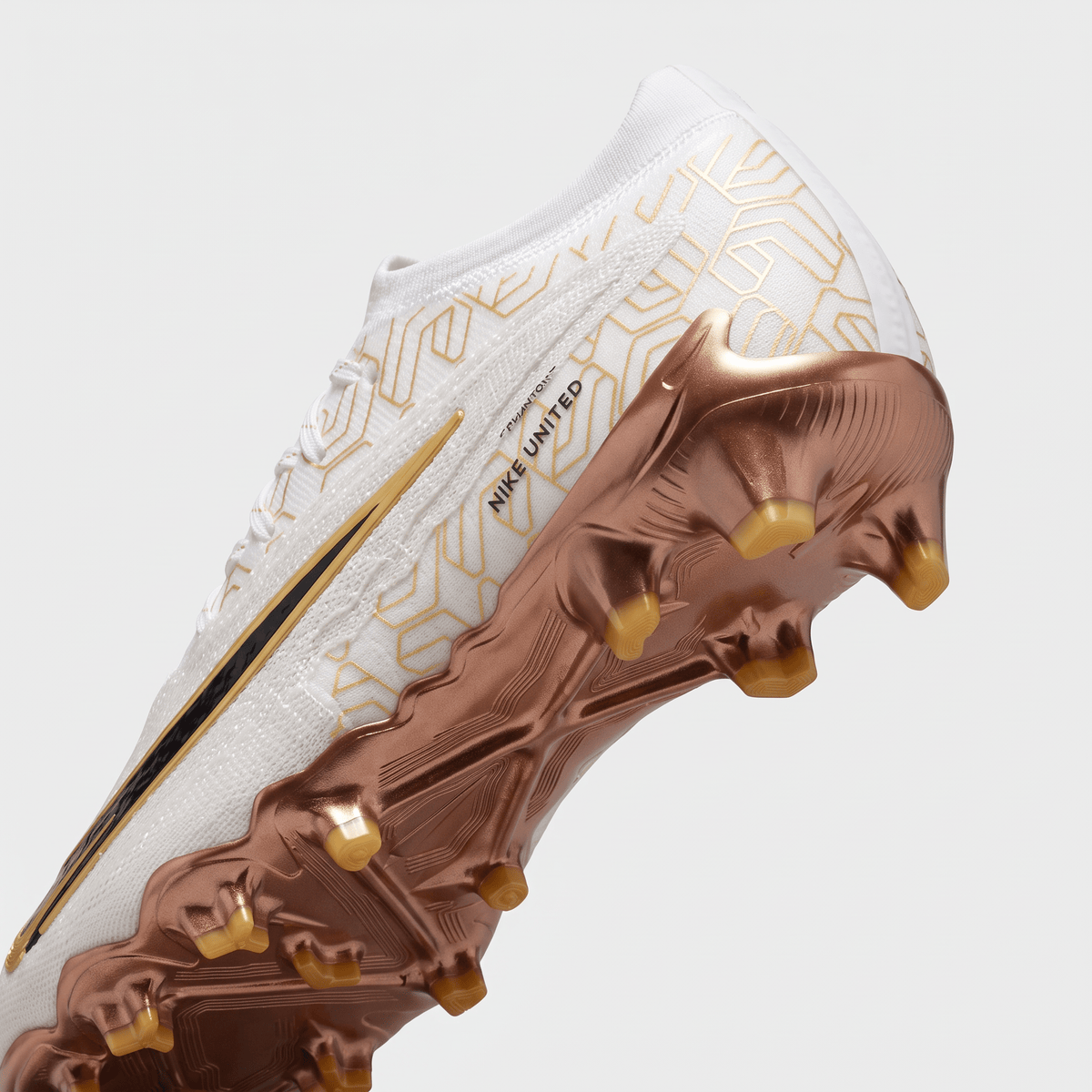 React Phantom GX FG White / Gold / Black