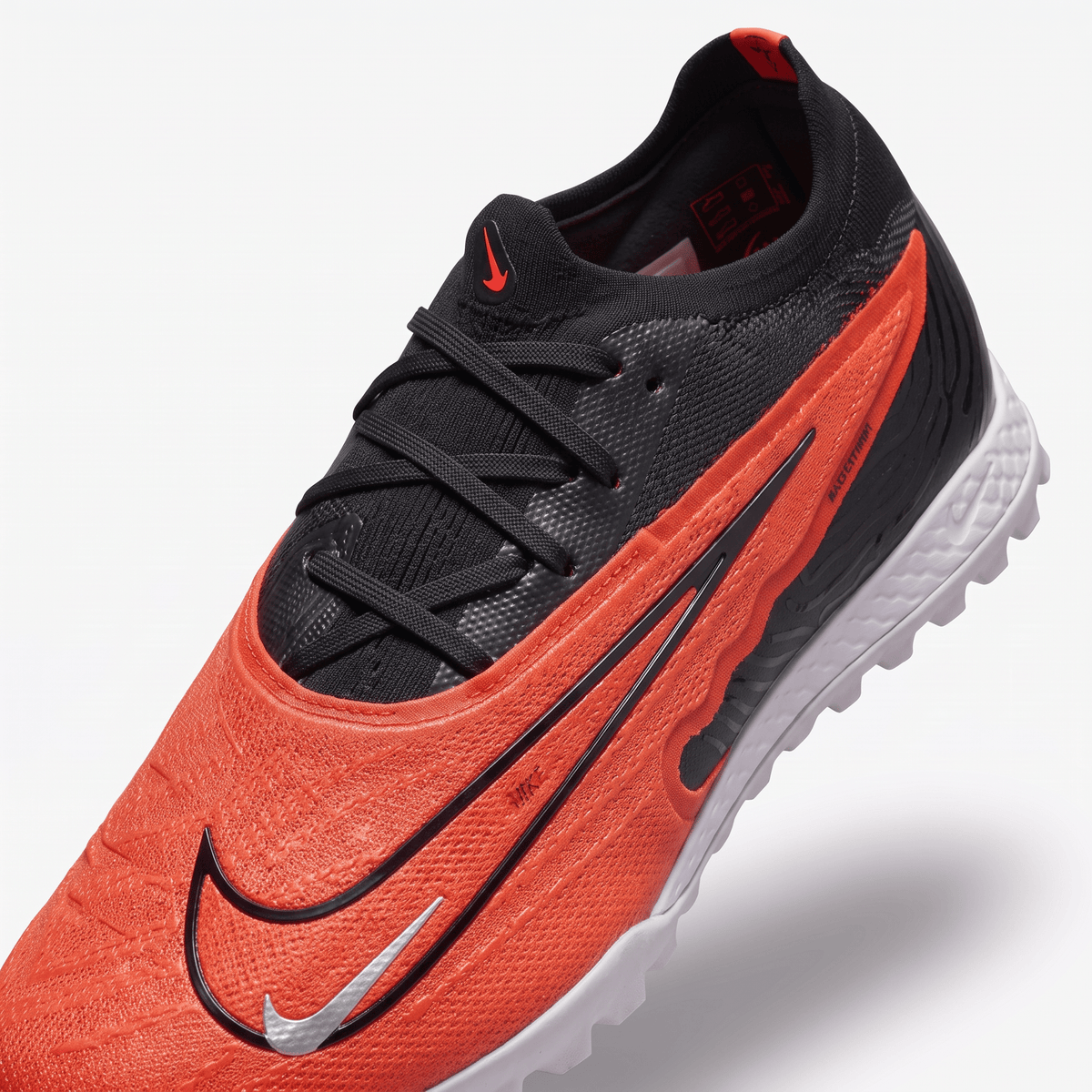React Phantom GX Pro TF Bright Crimson / Black / White