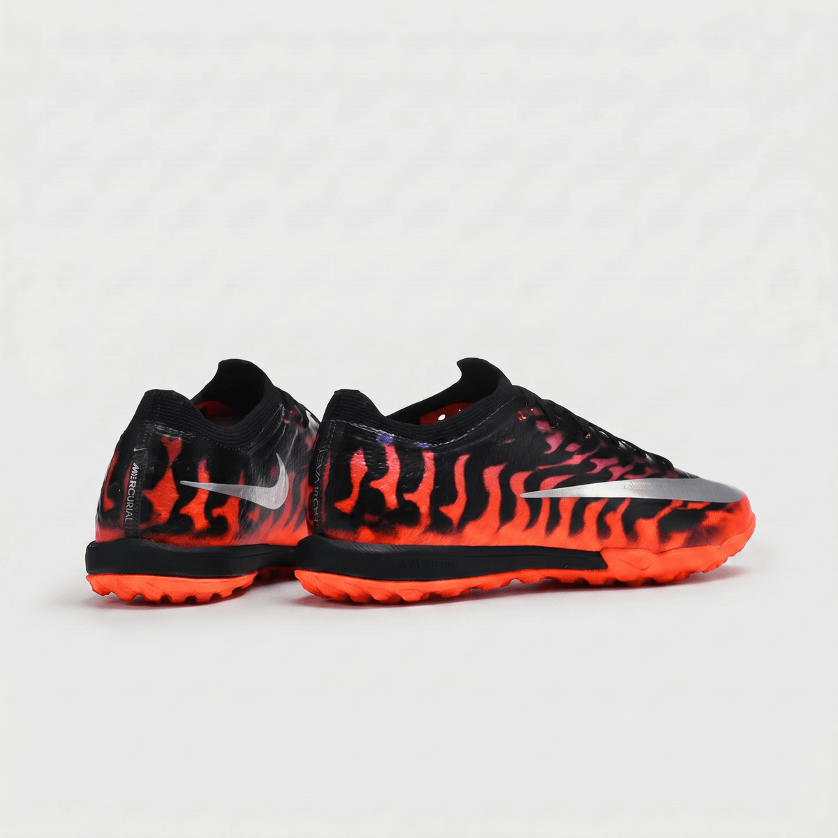 Air Zoom Mercurial Vapor 16 TF Hyper Orange / Black