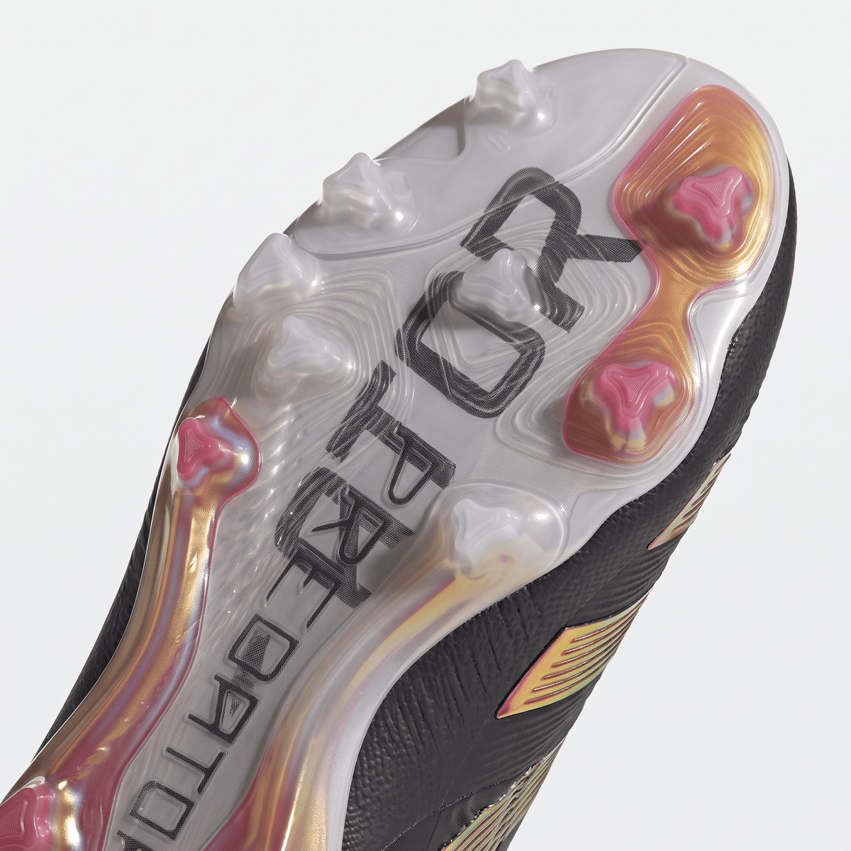 Predator 24 Laceless FG Core Black / White / Pink Shock