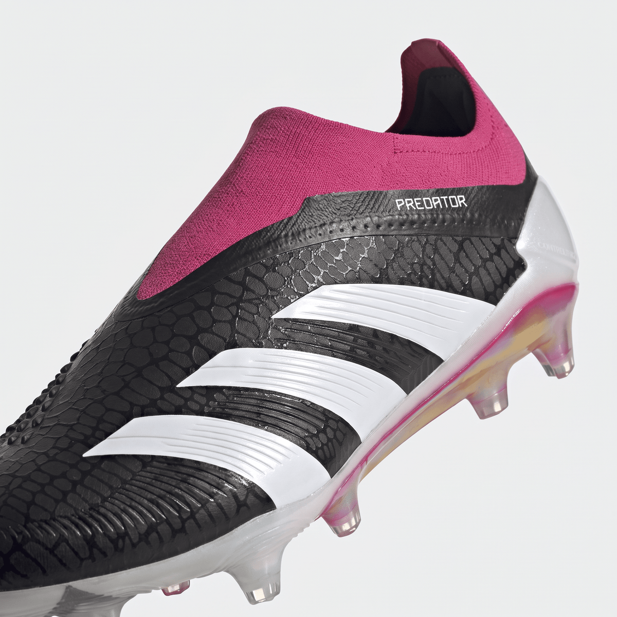 Predator 24 Laceless FG Core Black / White / Pink Shock