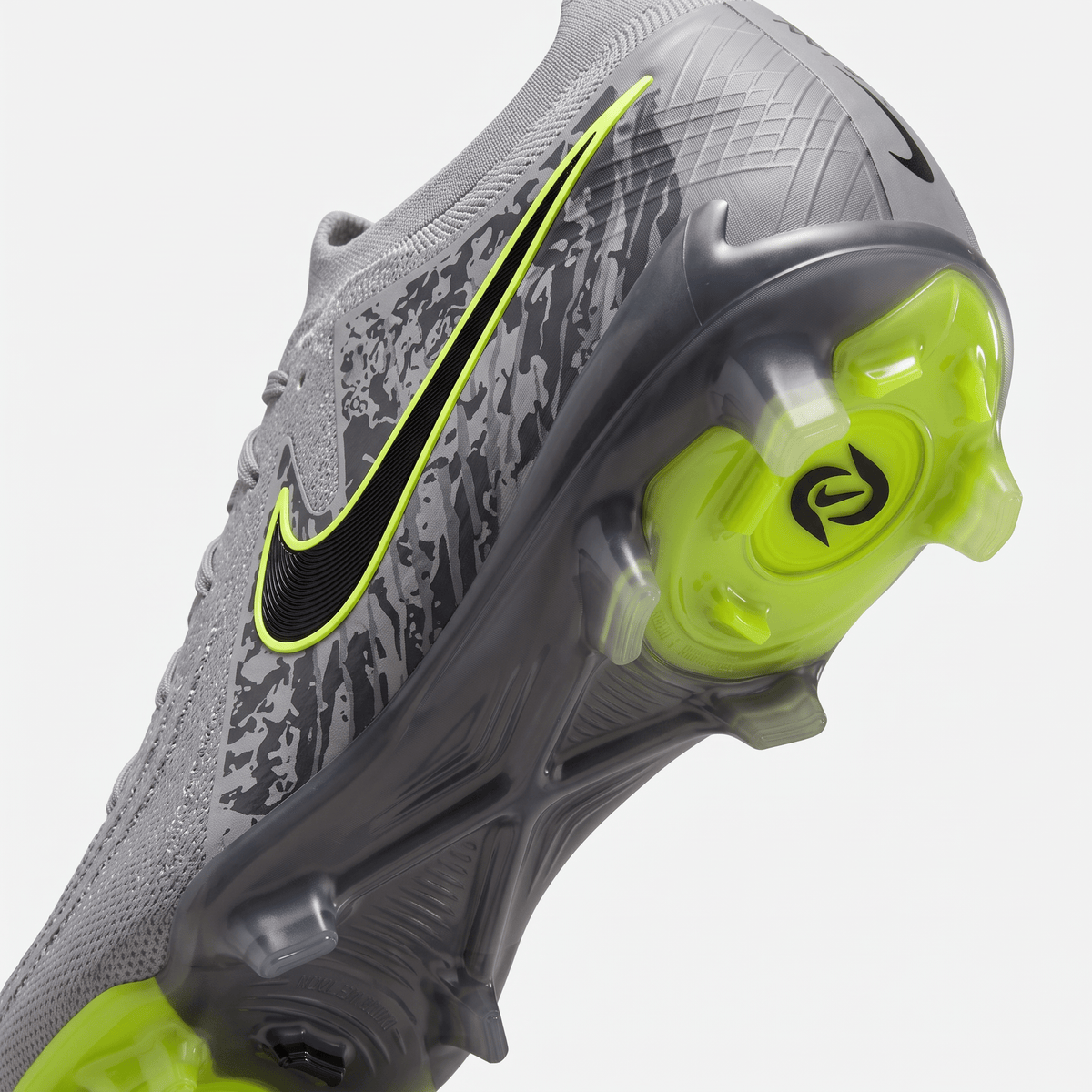 Phantom GX 2 FG Metallic Silver / Volt / Hyper Black