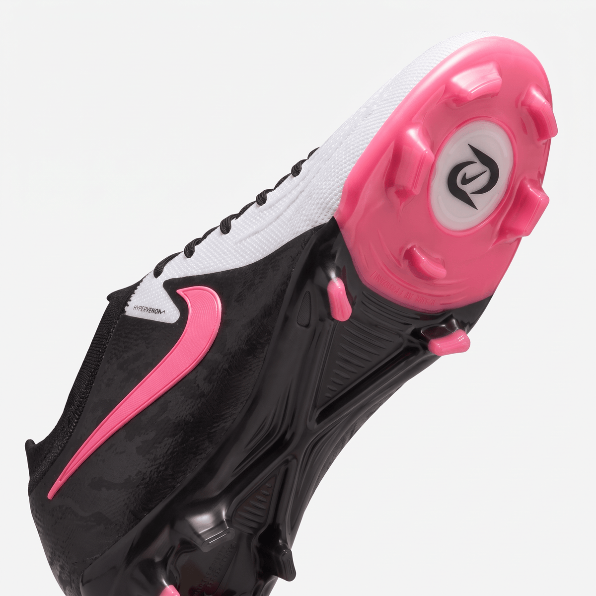 Phantom GX 2 FG White / Black / Pink Blast
