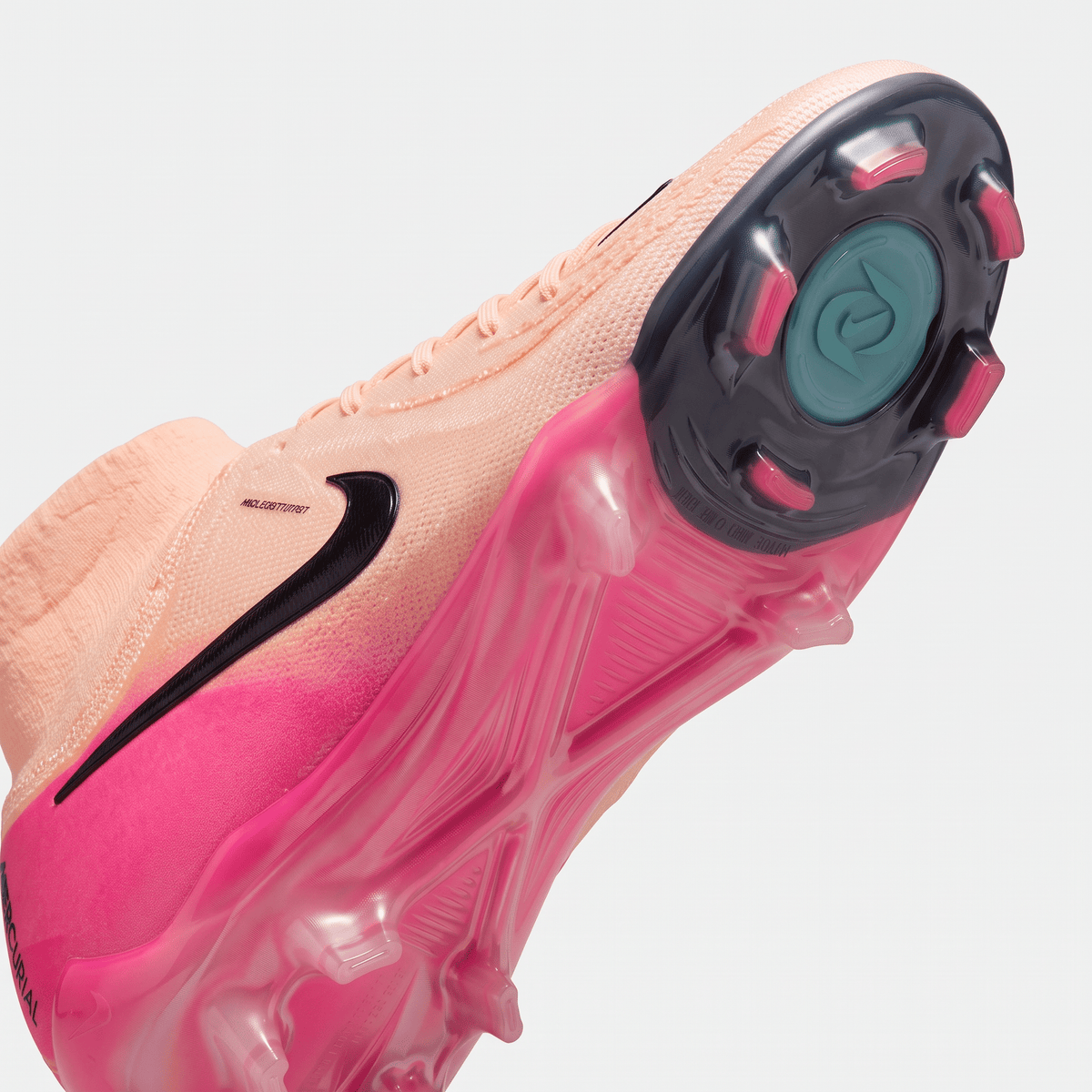 Phantom Luna II FG Crimson Tint / Pink Blast / Black