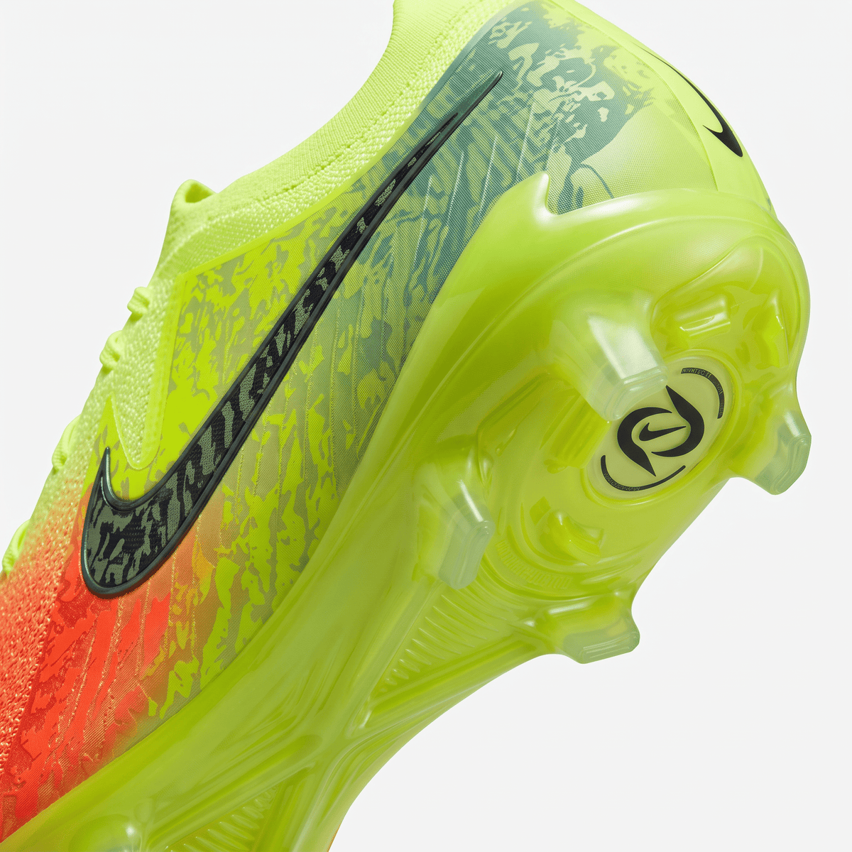 Phantom GX 2 FG Volt / Fuchsia Flash / Barely Volt / Black