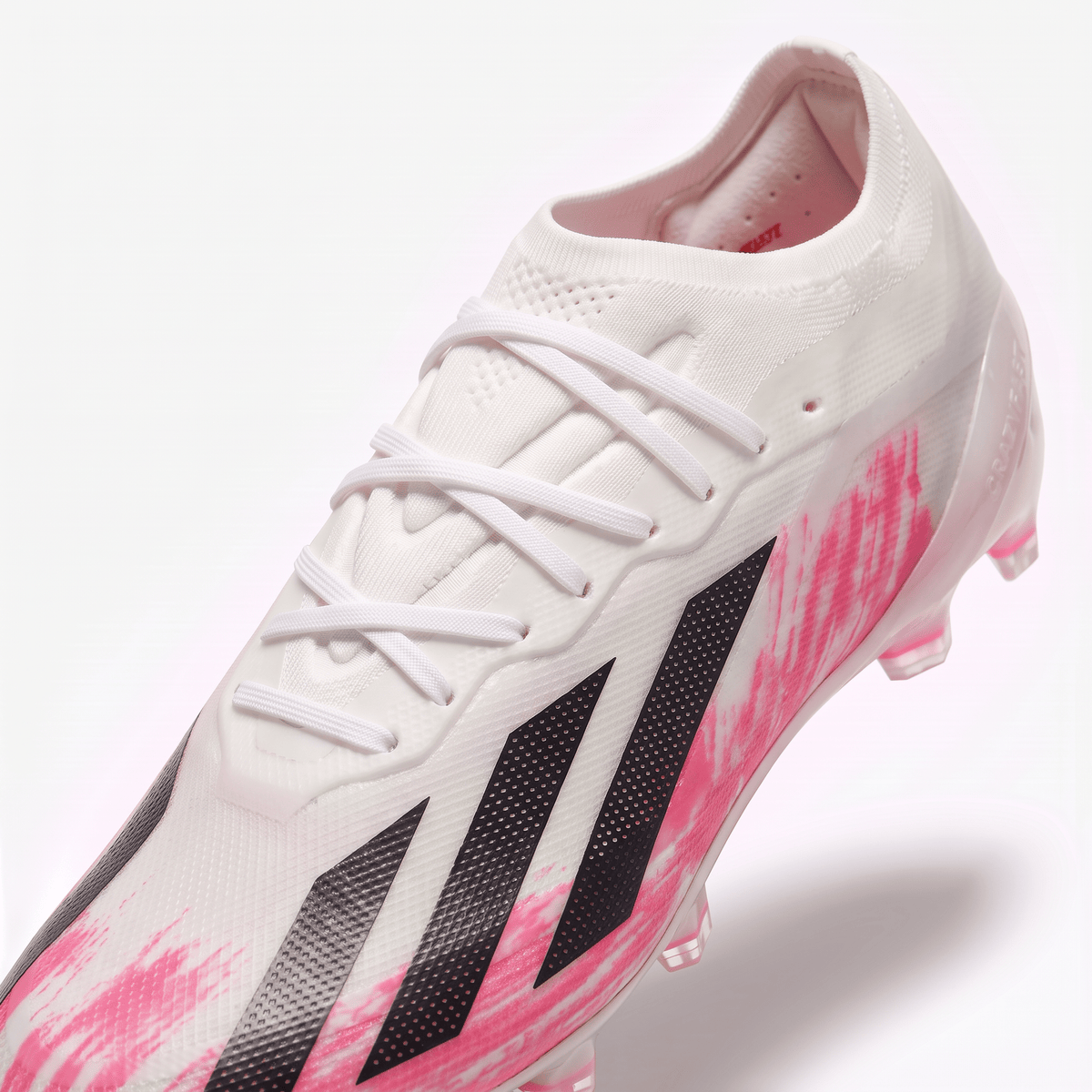 X 19.1 FG Footwear White / Core Black / Shock Pink