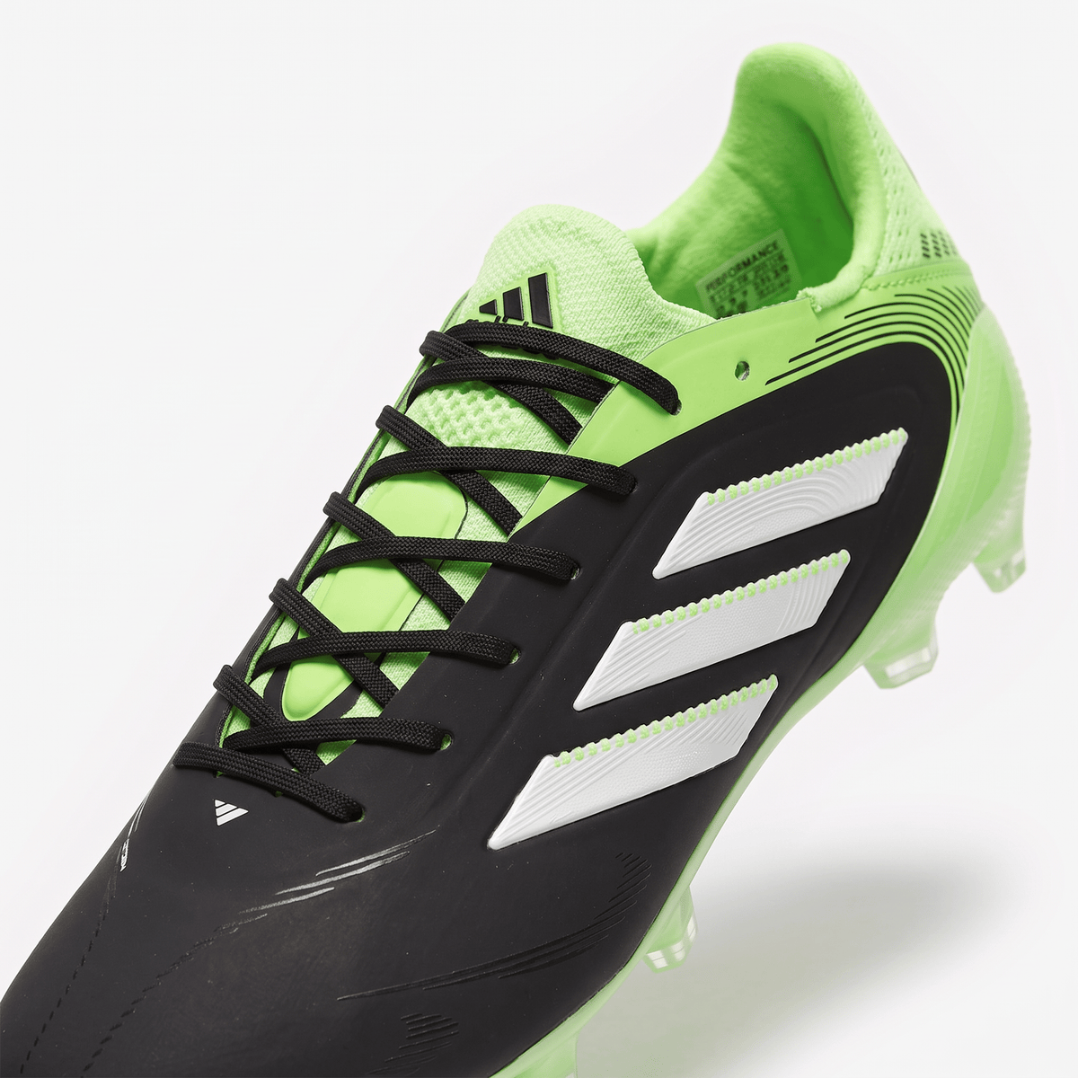 Copa Pure 3 FG Core Black / Footwear White / Spark Green