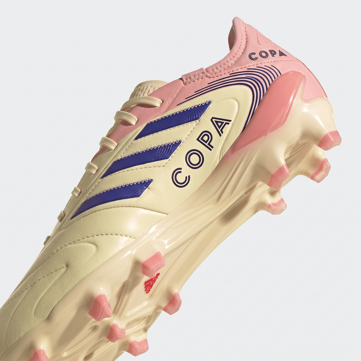 Copa Pure 3 FG Off White / Lucid Blue / Signal Coral