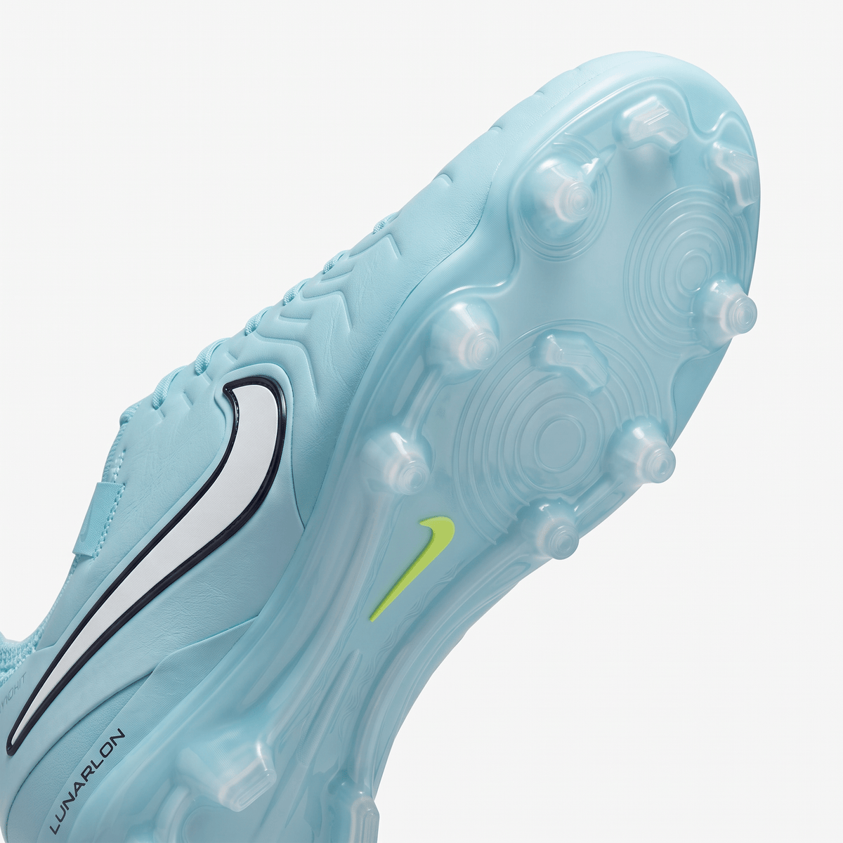 Tiempo Legend 10 FG Copa / White / Fierce Pink / Black