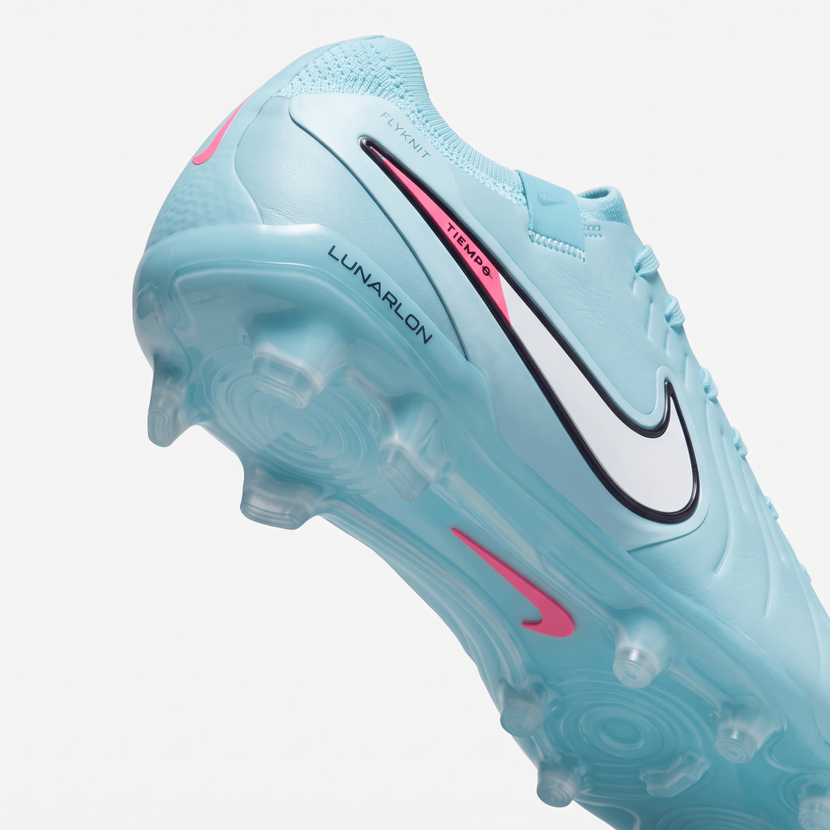 Tiempo Legend 10 FG Copa / White / Fierce Pink / Black