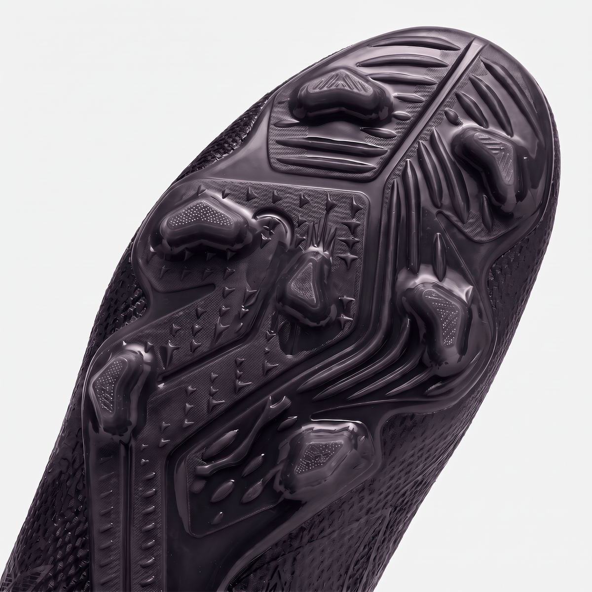 Predator 24 FG Core Black / Core Black