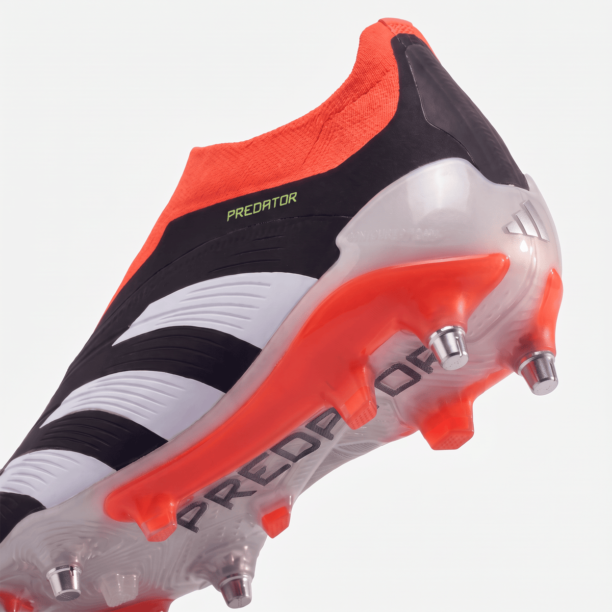 Predator 24 Laceless FG Core Black / Cloud White / Solar Red