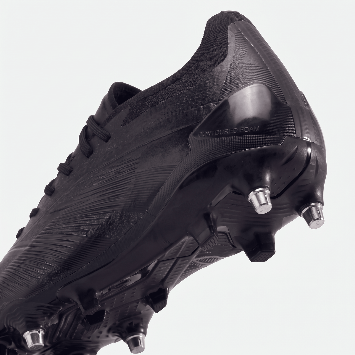 Predator 24 FG Core Black / Core Black