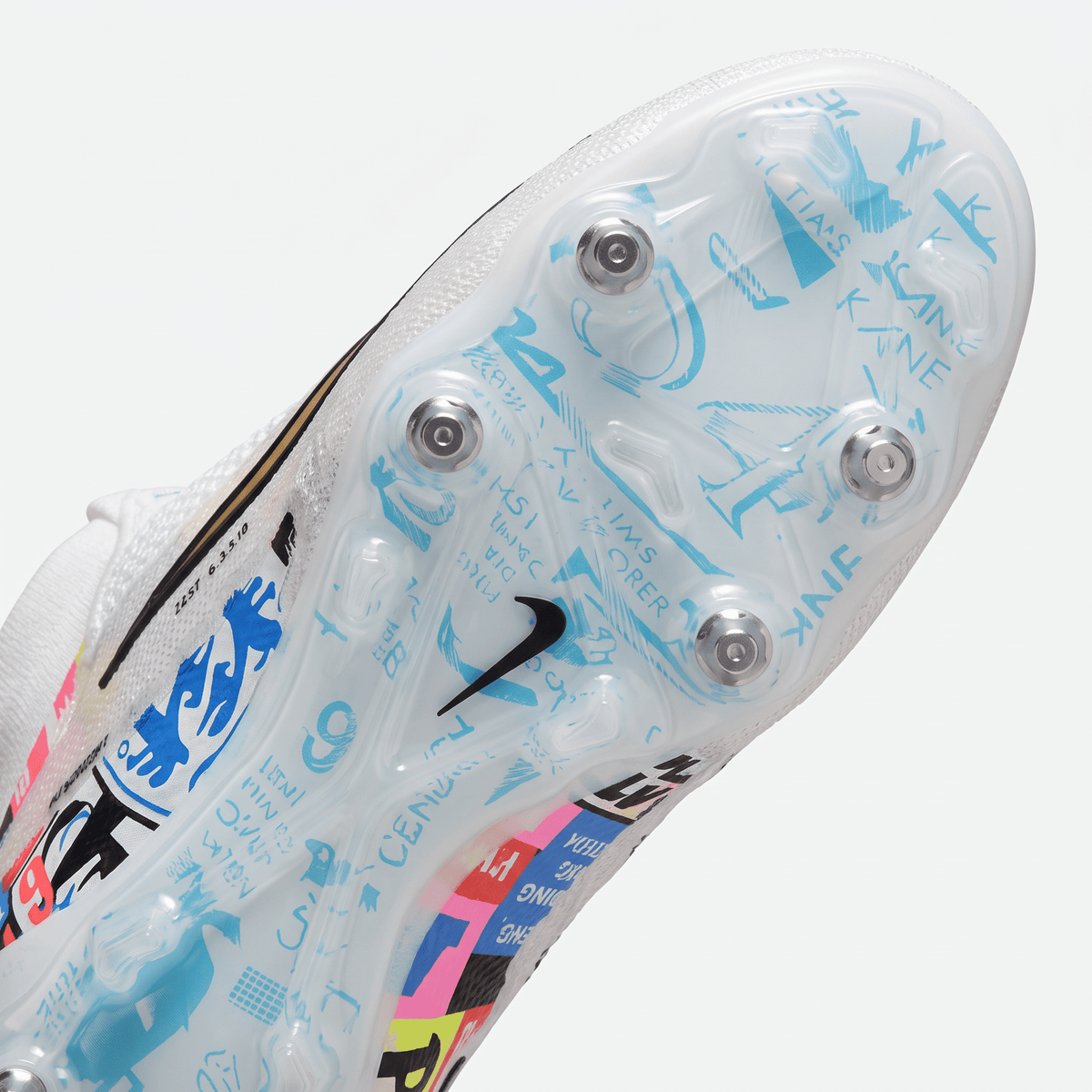 Phantom GX FG White / Metallic Gold Coin / Black / Multi-Color