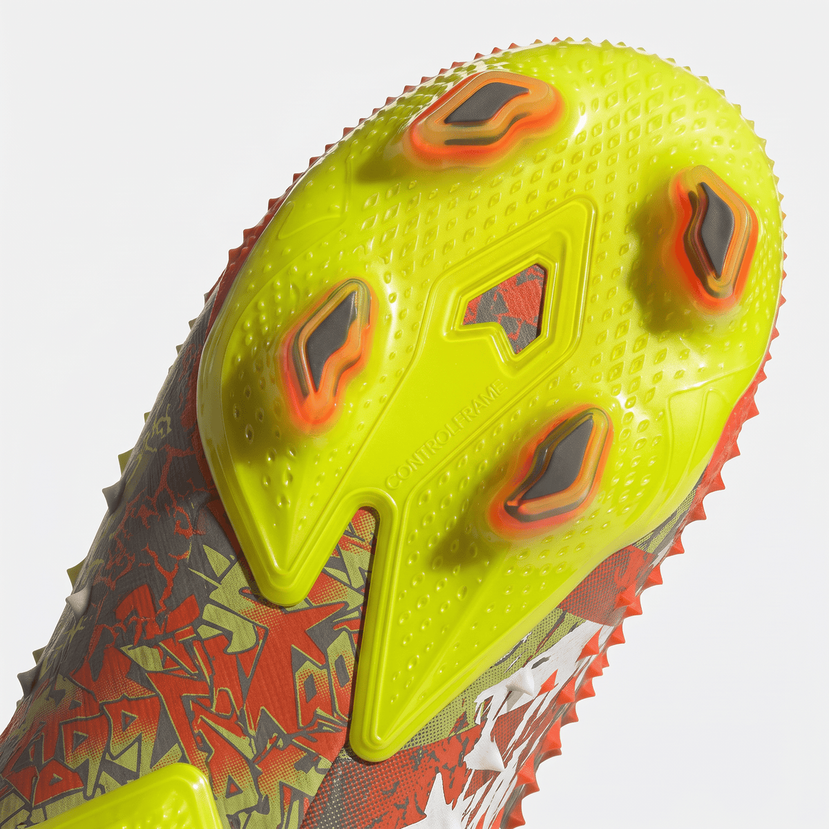 Predator Freak.1 FG Clear Grey / Footwear White / Solar Yellow / Solar Red