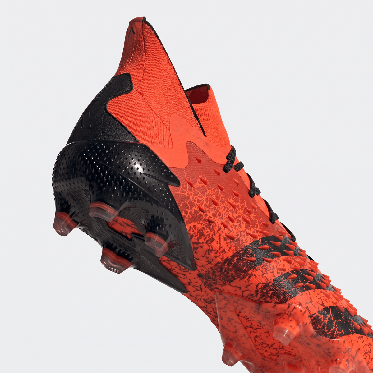 Predator Freak.1 FG Red / Core Black / Solar Red