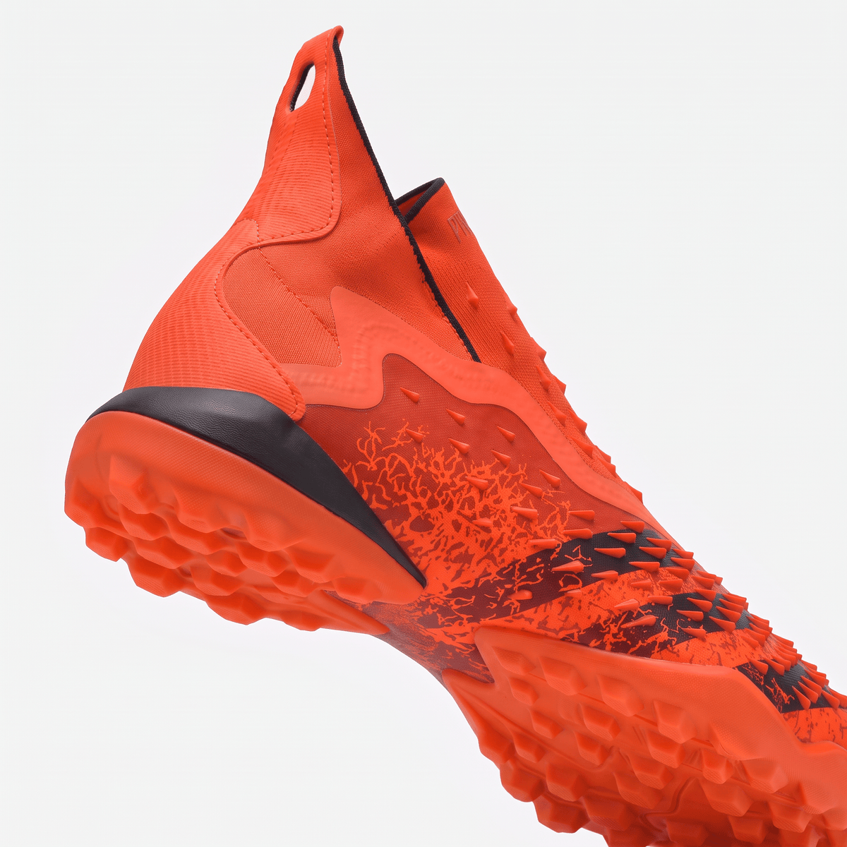 Predator Freak+ TF Solar Red / Core Black / Red