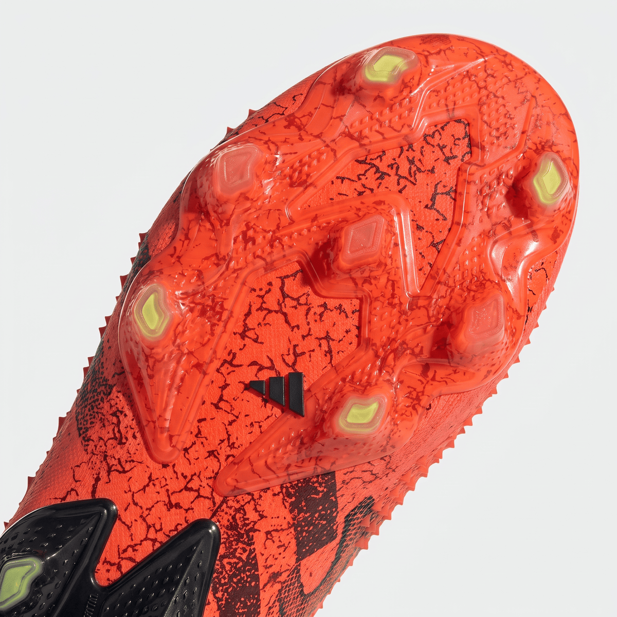 Predator Freak.1 FG Red / Core Black / Solar Red