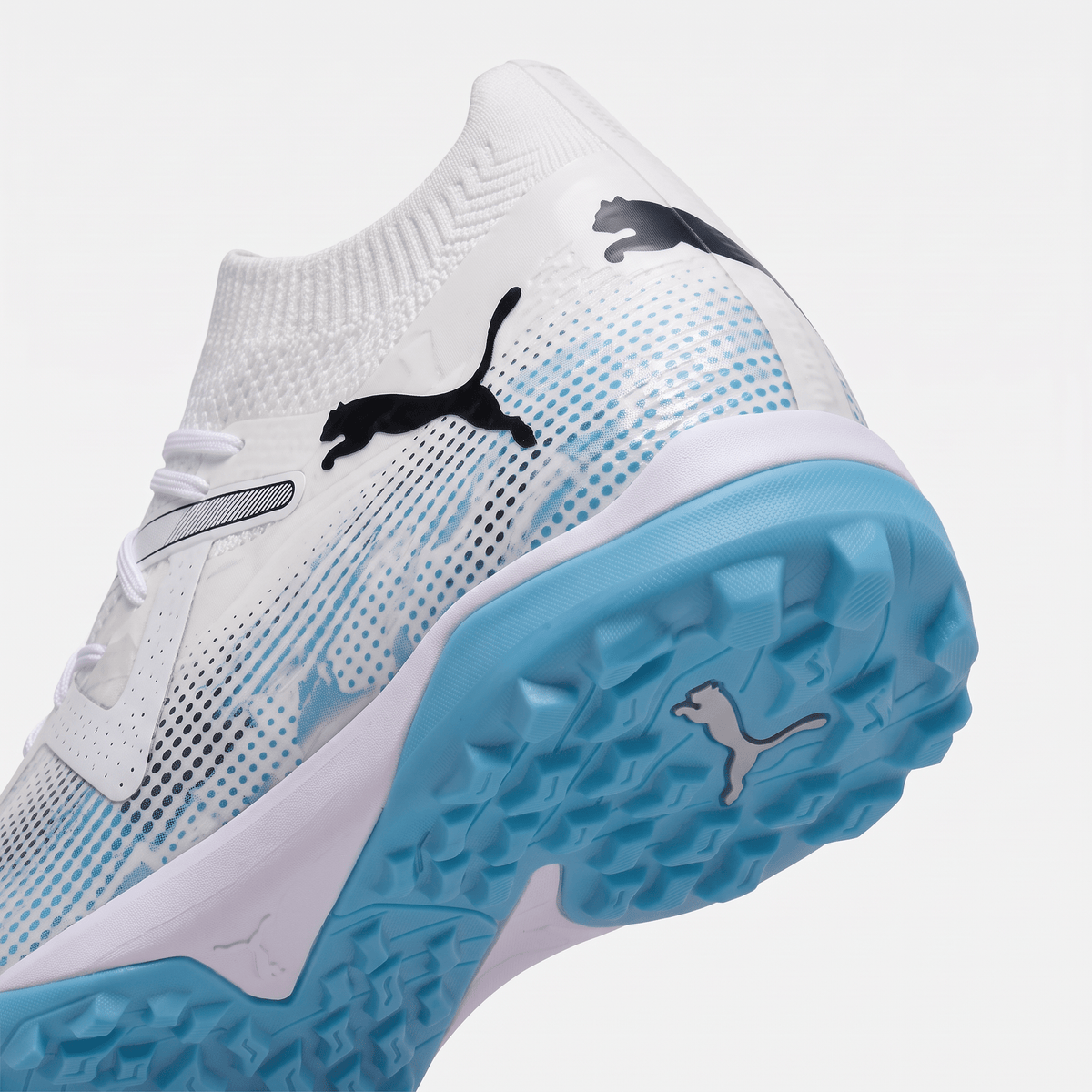 Future 7 Ultimate Cage TF White / Black / Blue Skies