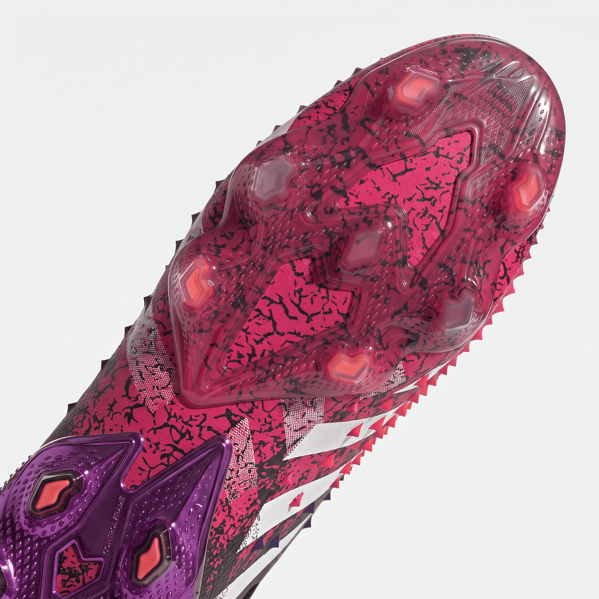 Predator Freak.1 Low FG Core Black / Cloud White / Shock Pink / Purple Rush