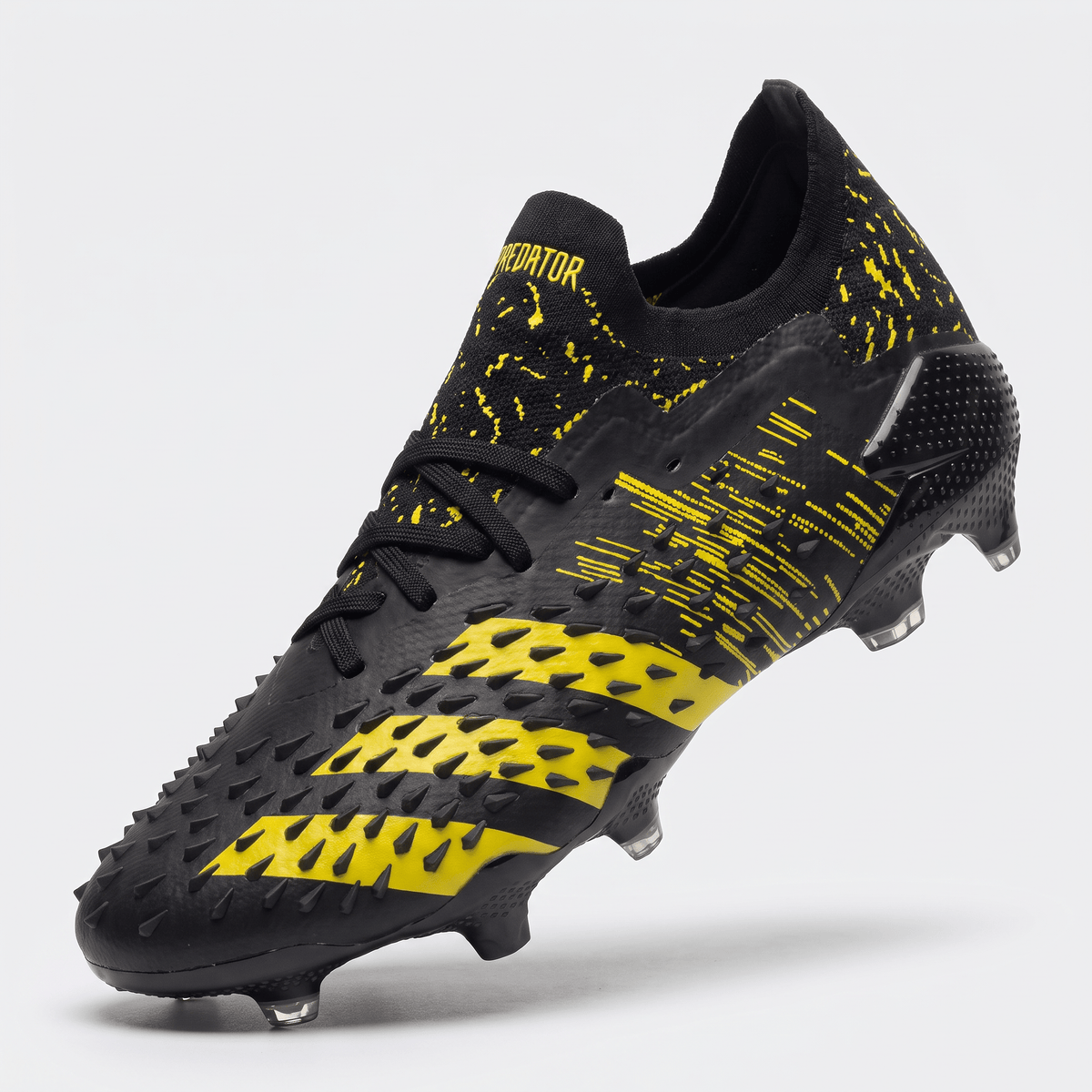 Predator Freak.1 Low FG Core Black / Team Solar Yellow