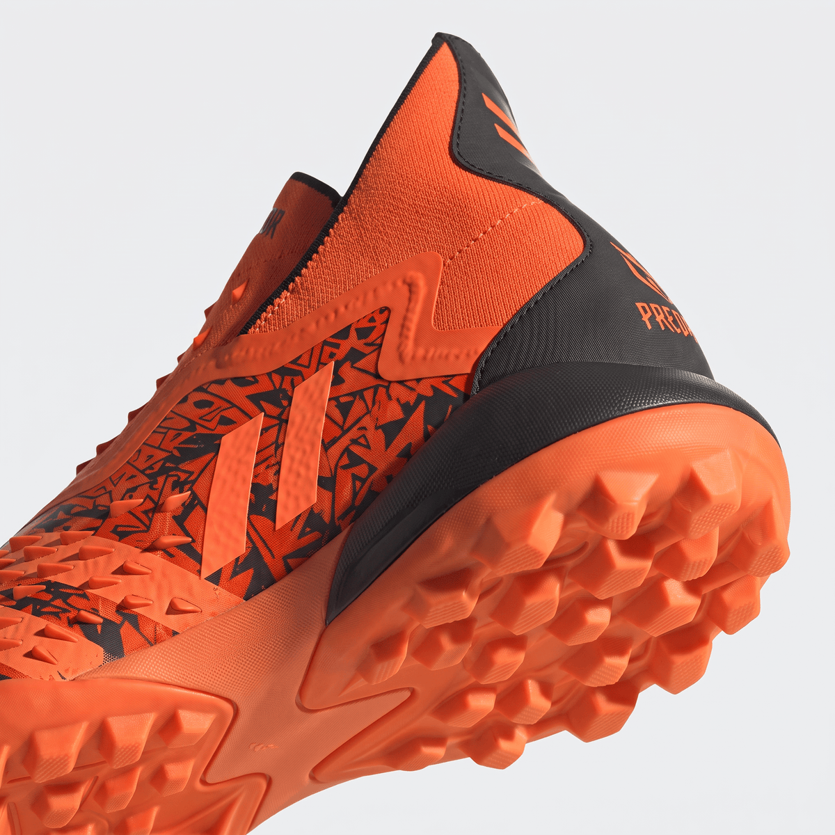 Predator Freak+ TF Solar Red / Core Black / Red