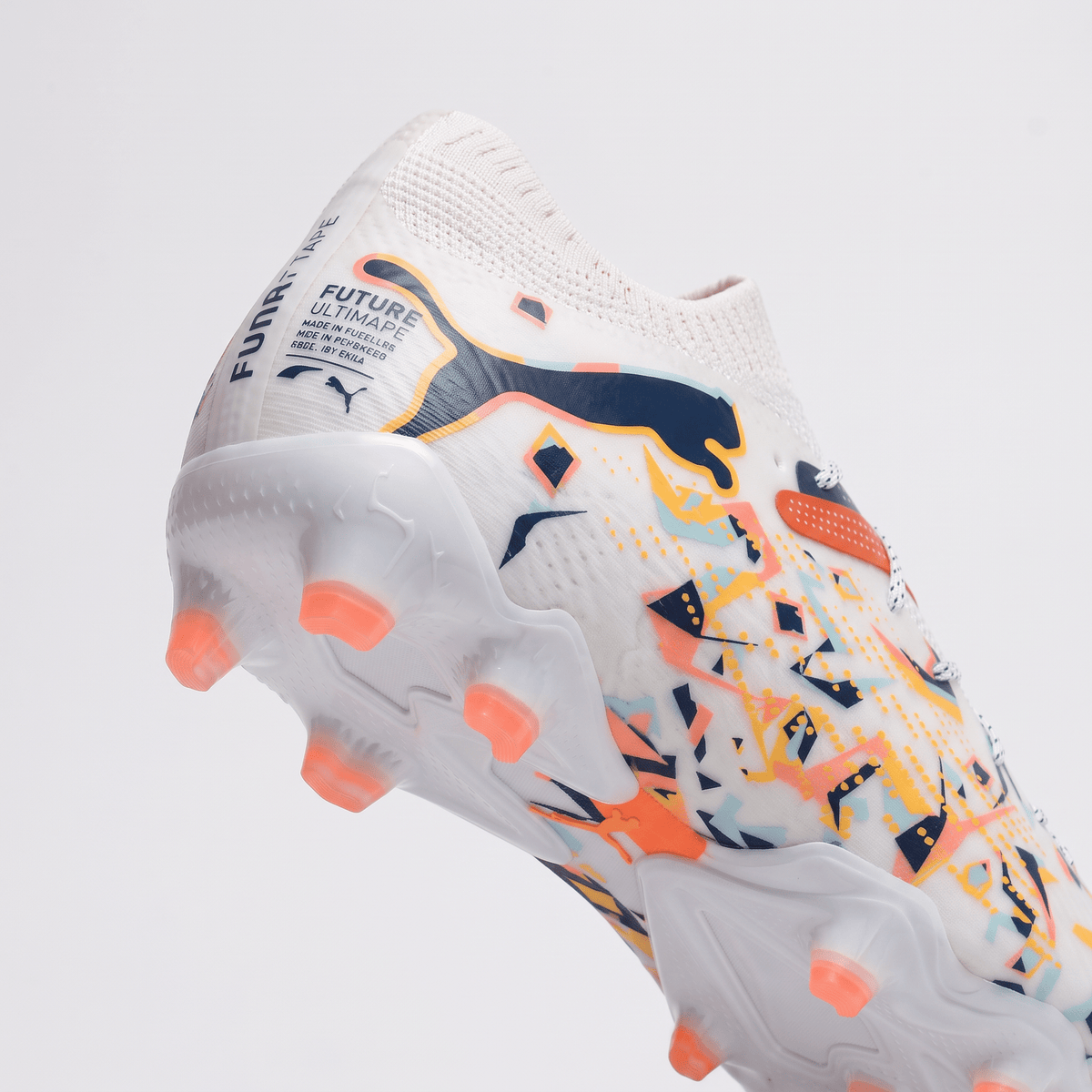 Future 7 Ultimate FG/AG White / Club Navy / Fluro Yellow / Sunset Glow