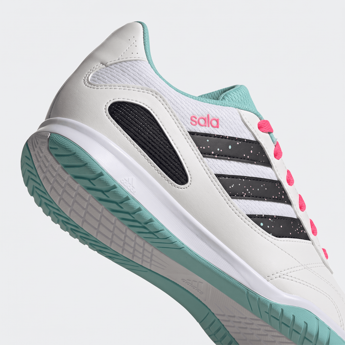 Super Sala III Footwear White / Core Black / Mint / Pink Fusion