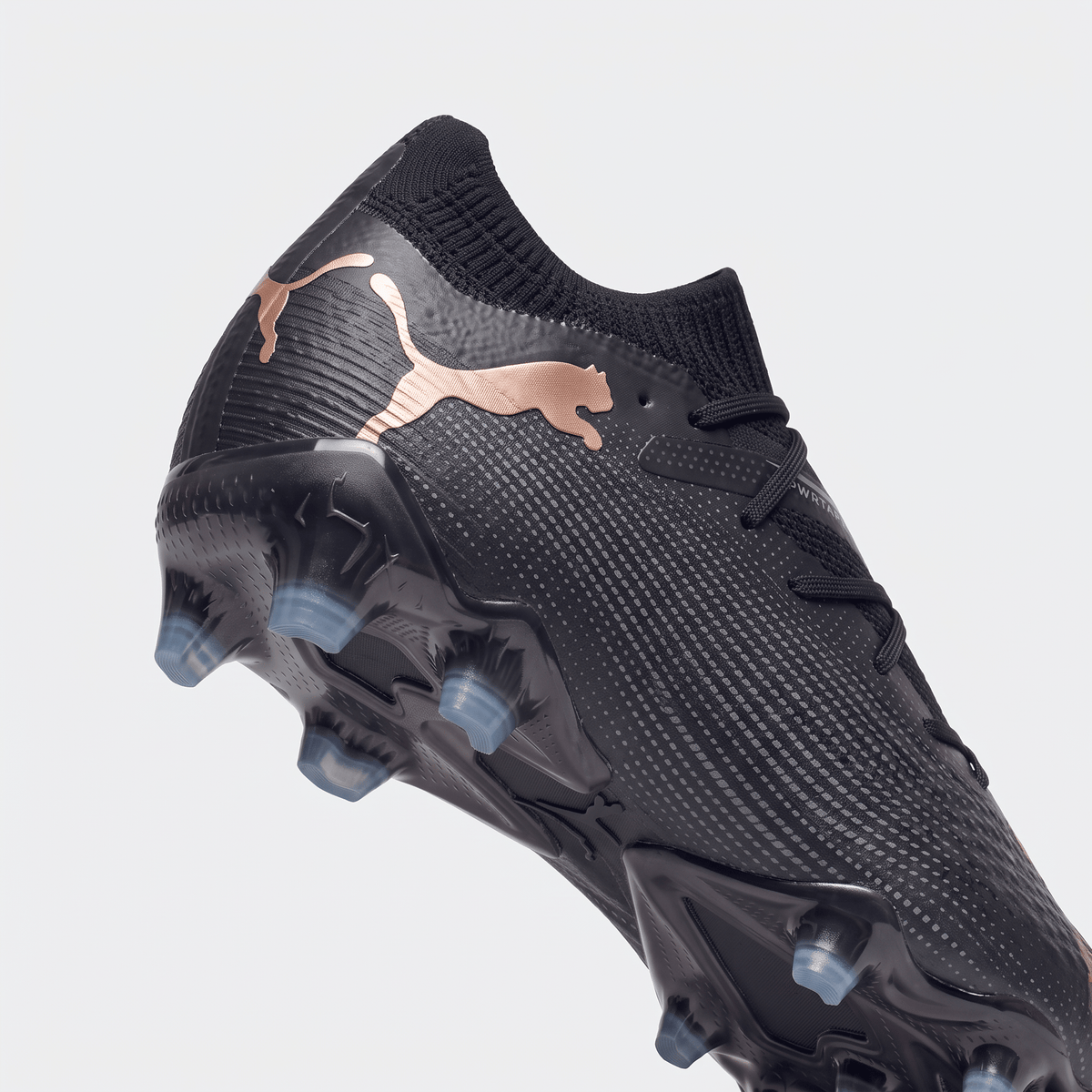 Future 7 Ultimate FG/AG Black