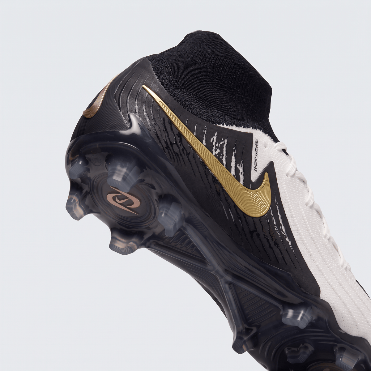 Phantom GX 2 TF White / Black / Metallic Gold Coin