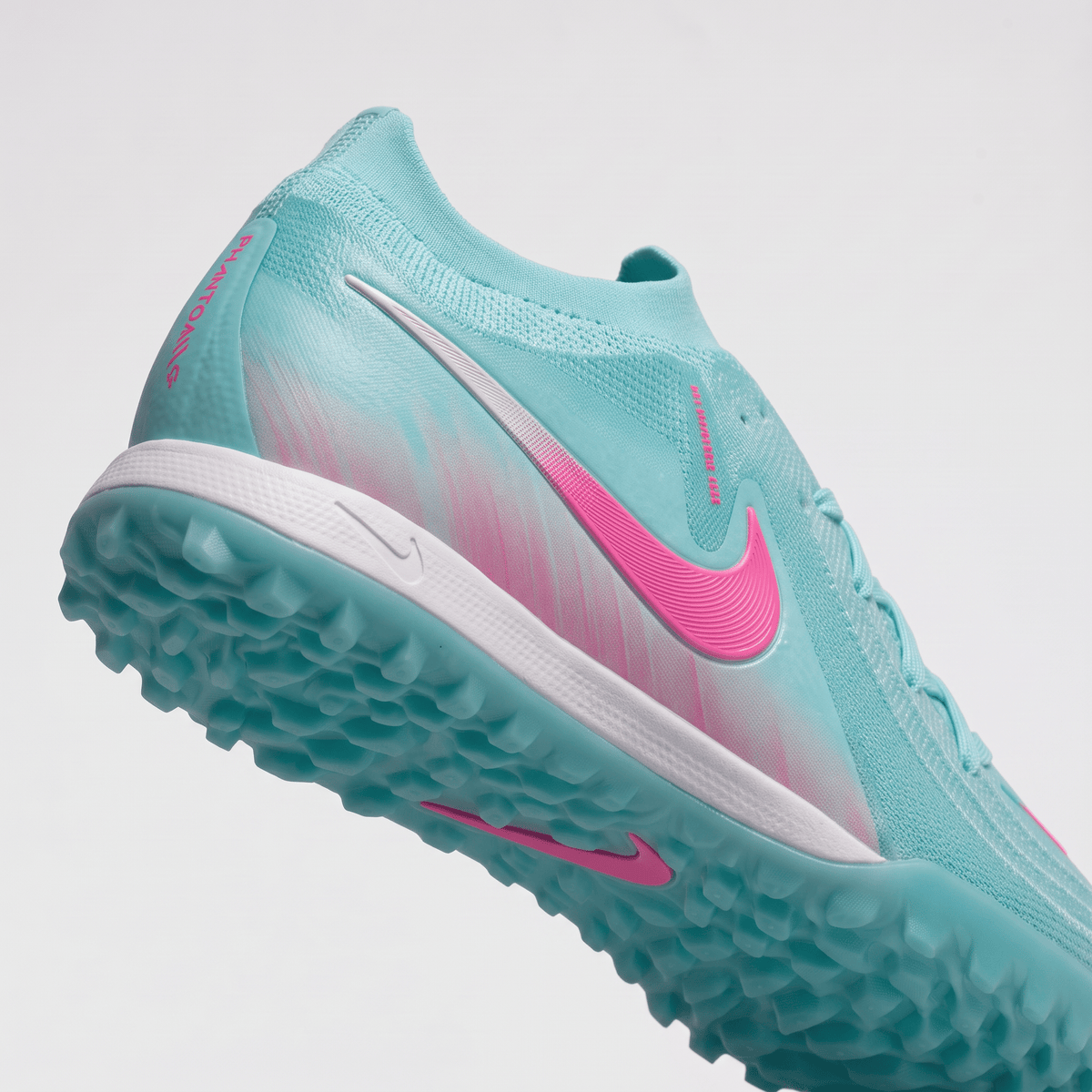 Phantom GX 2 TF Green Glow / Pink Blast