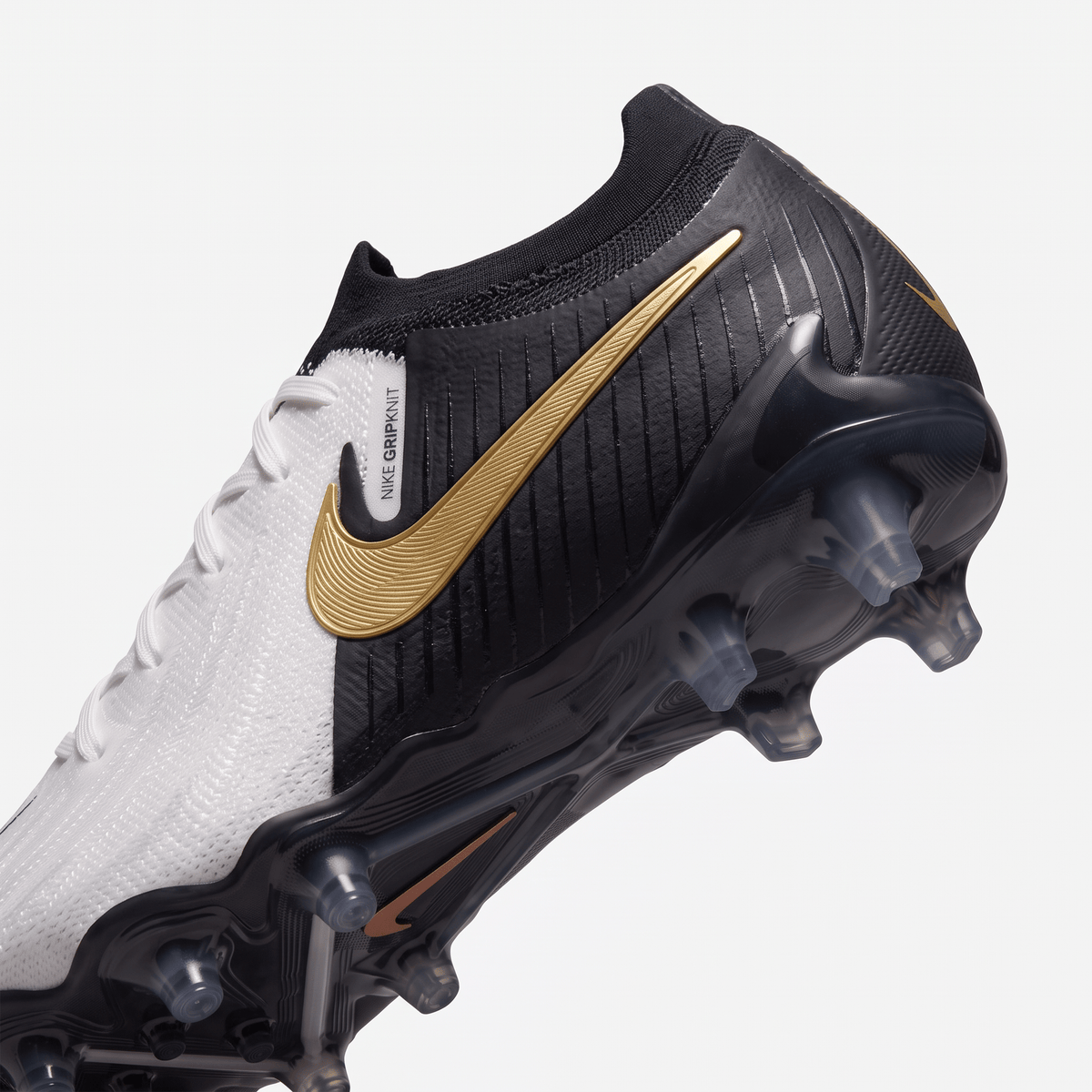Phantom GX 2 FG White / Black / Metallic Gold Coin
