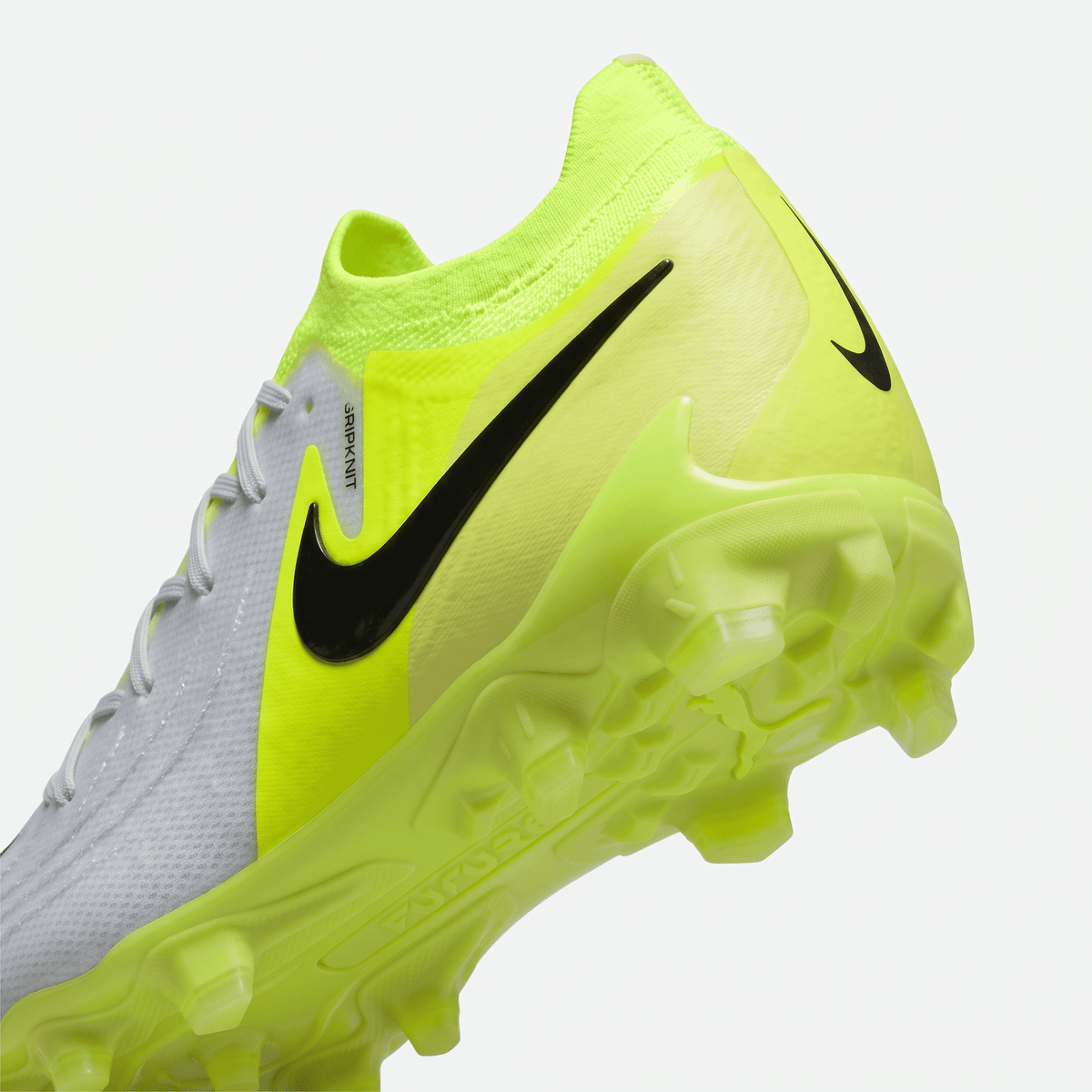 Phantom GX 2 FG Metallic Silver / Volt / Black