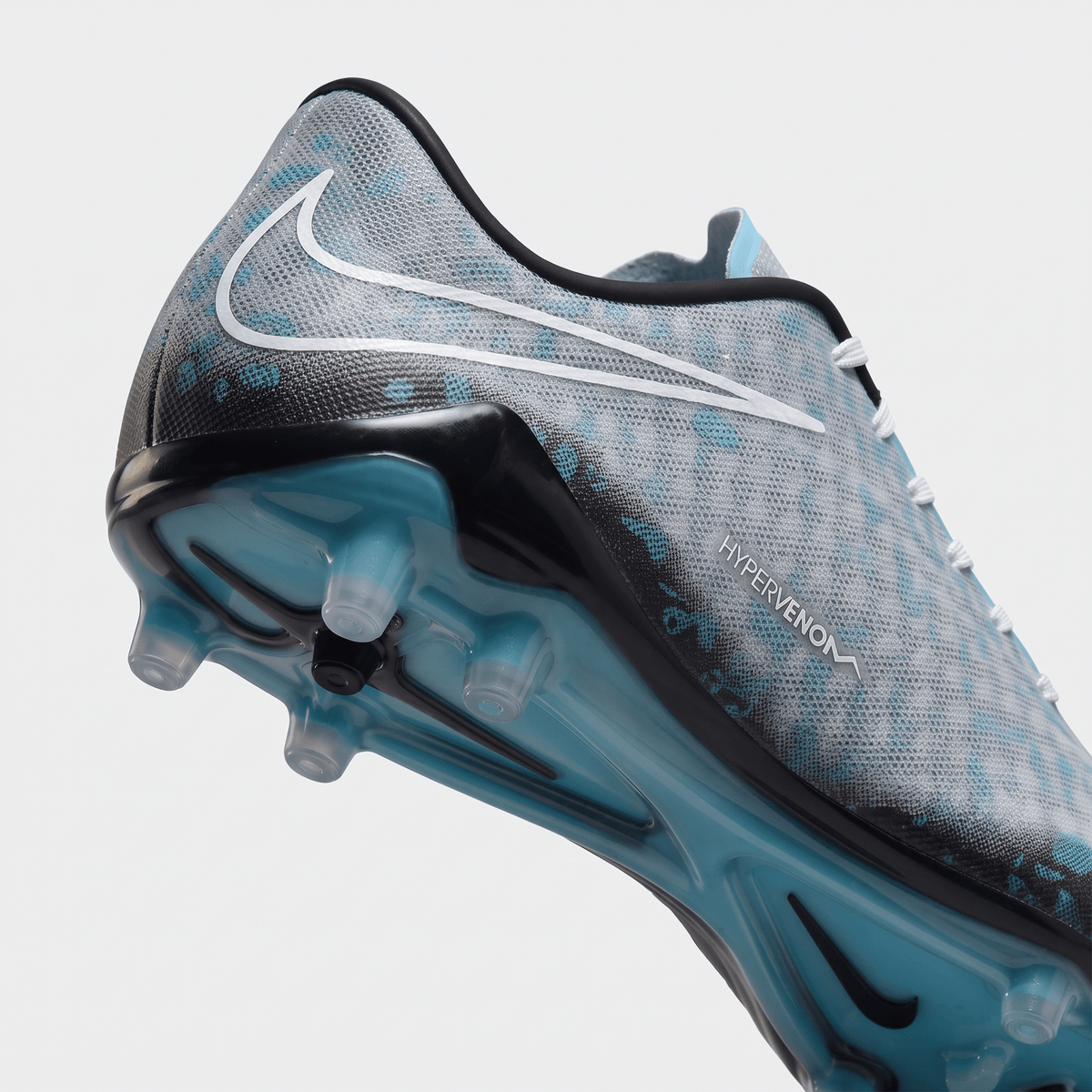 Hypervenom Phantom FG Clearwater / Blue Lagoon / Total Crimson / Black