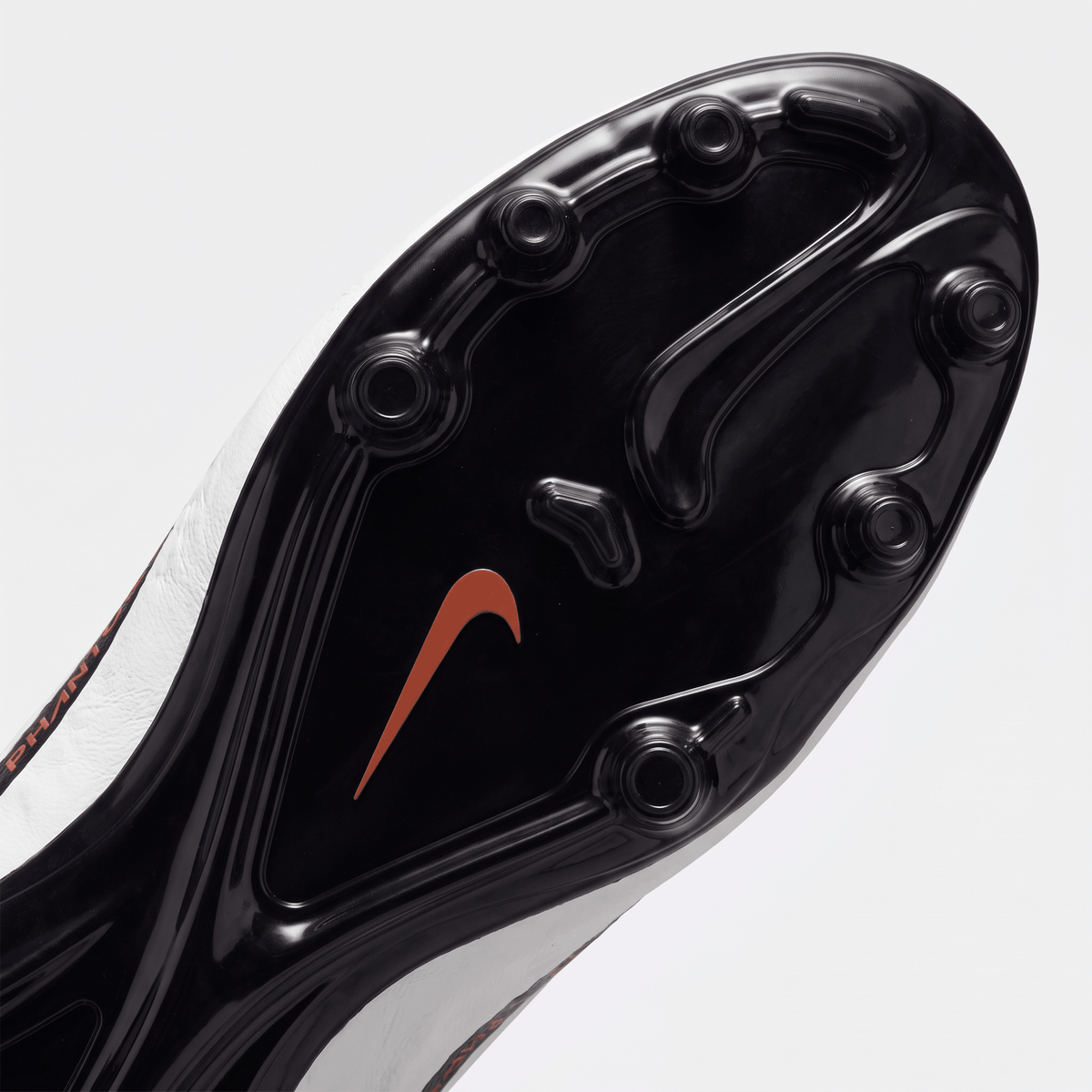 Hypervenom Phantom FG White / Black / Total Crimson