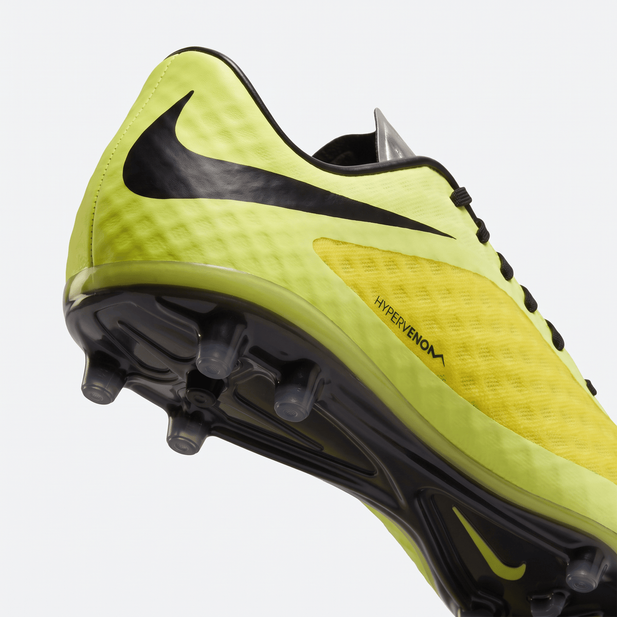 Hypervenom Phantom FG Volt / Black / Hyper Punch / Metallic Gold Coin