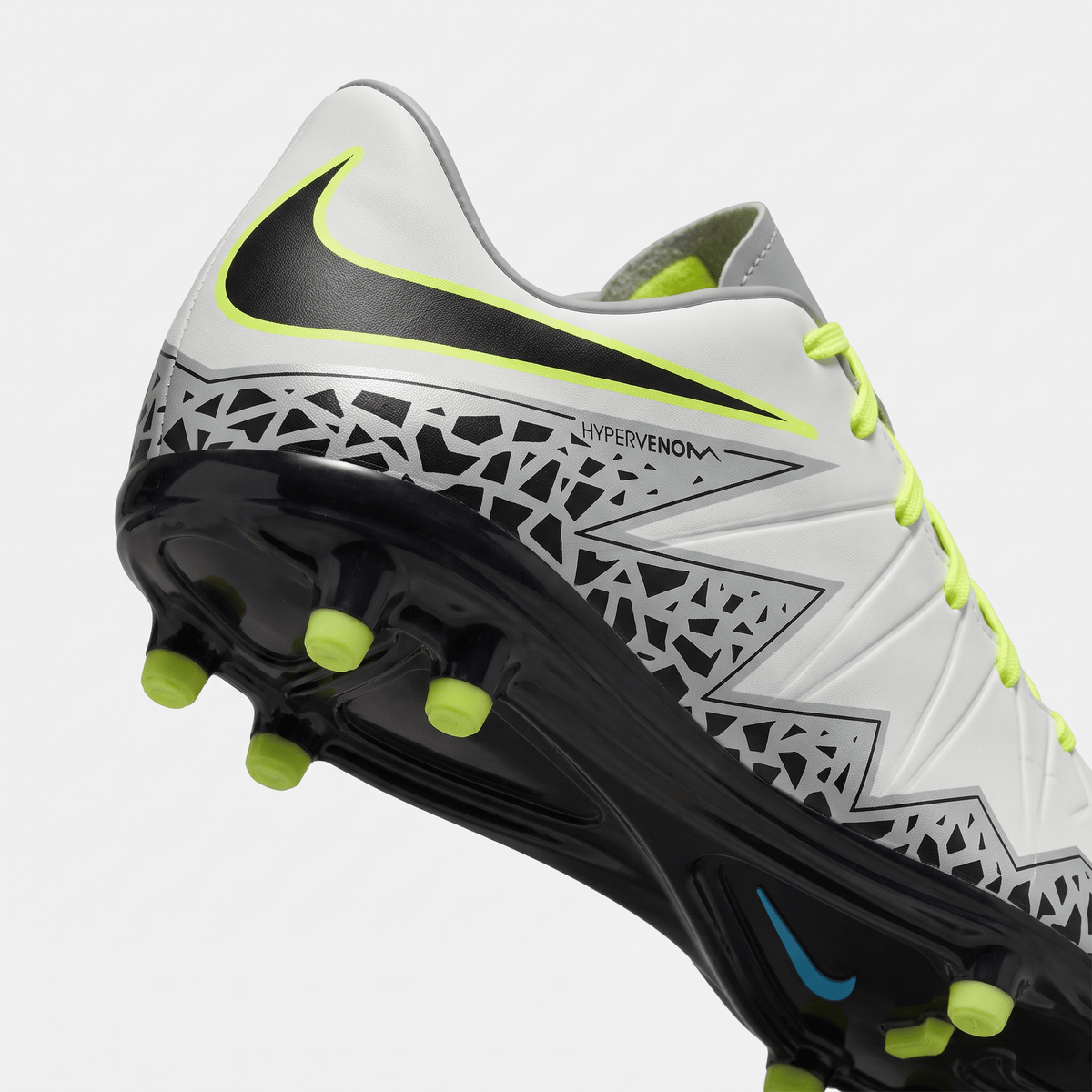 Hypervenom Phinish FG White / Black / Volt