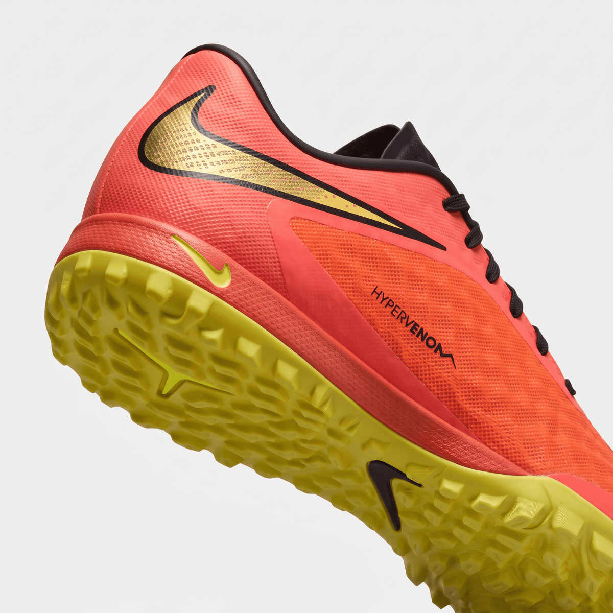 Hypervenom Phelon TF Hyper Punch / Black / Volt