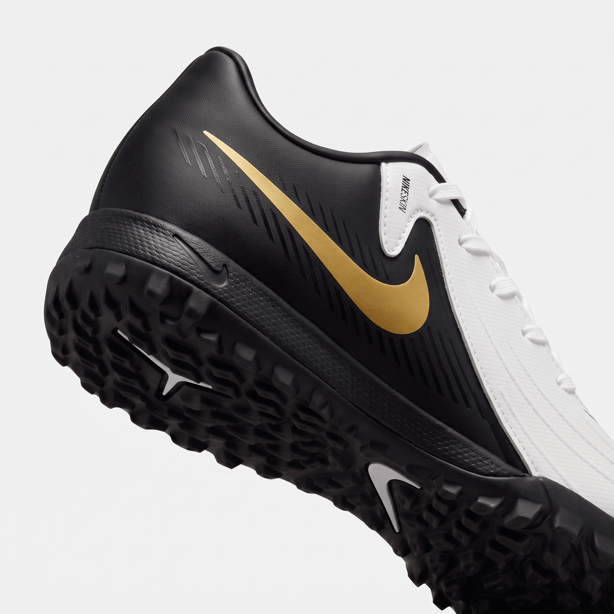 Phantom GX 2 Academy TF White / Black / Metallic Gold Coin