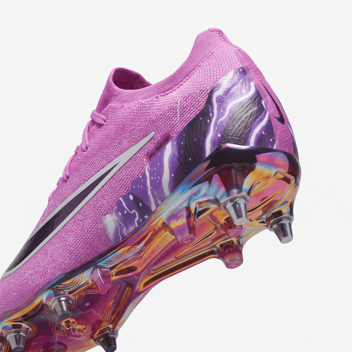 Phantom GX SE FG Fuchsia Dream / Barely Grape