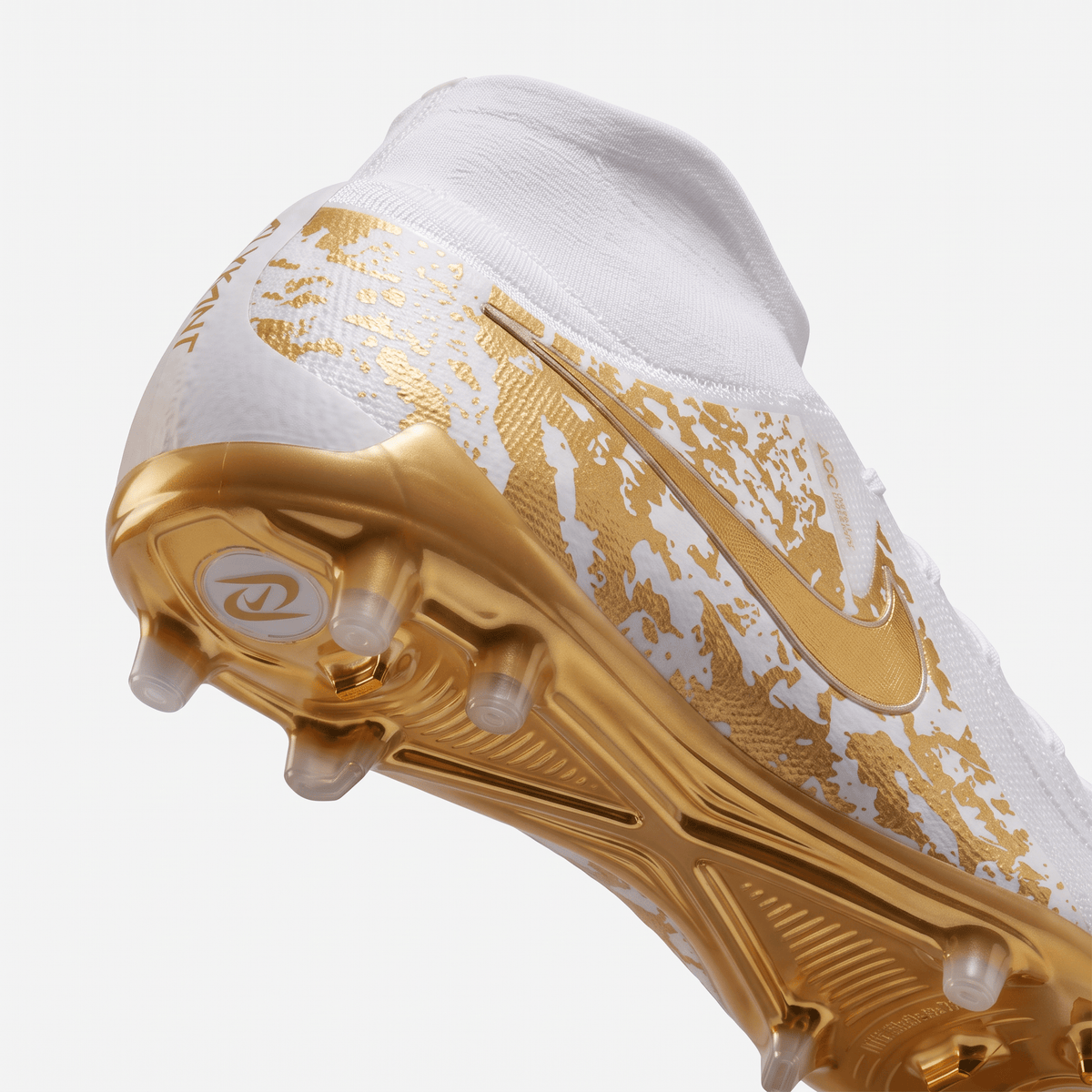 Phantom Luna II FG White / Metallic Gold Coin