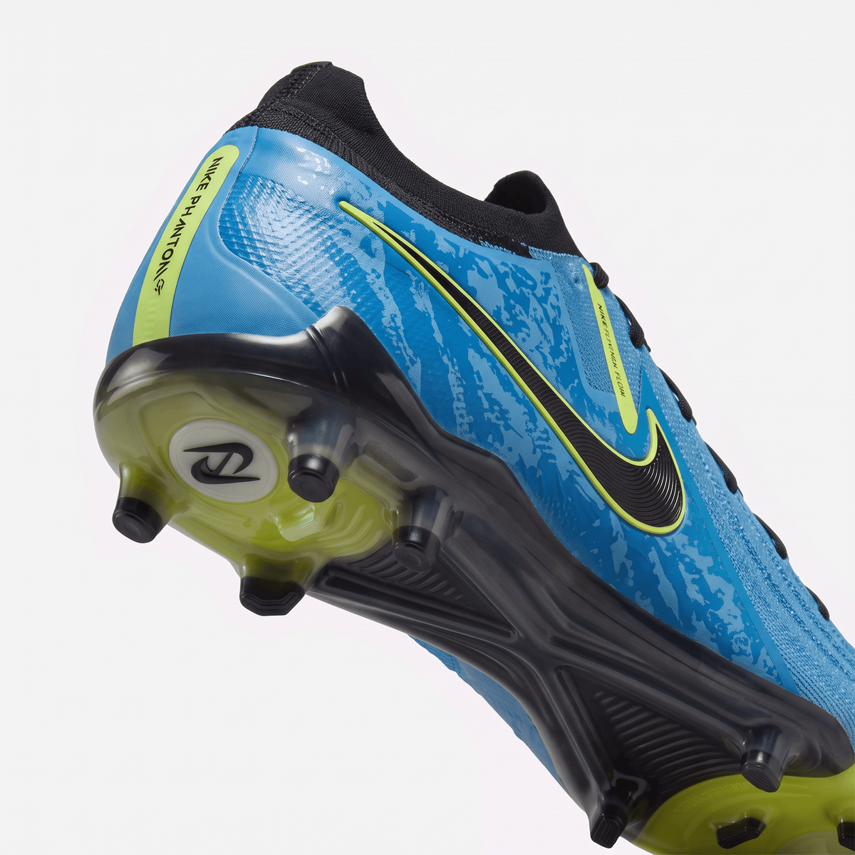 Phantom GX 2 FG Blue Fury / White / Volt / Pure Black
