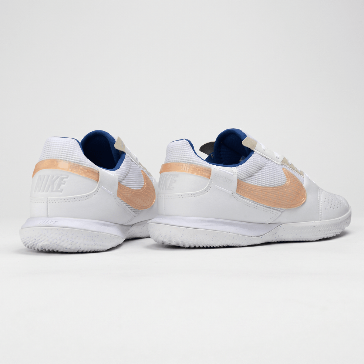 Streetgato IC White / Hyper Royal / Metallic Gold