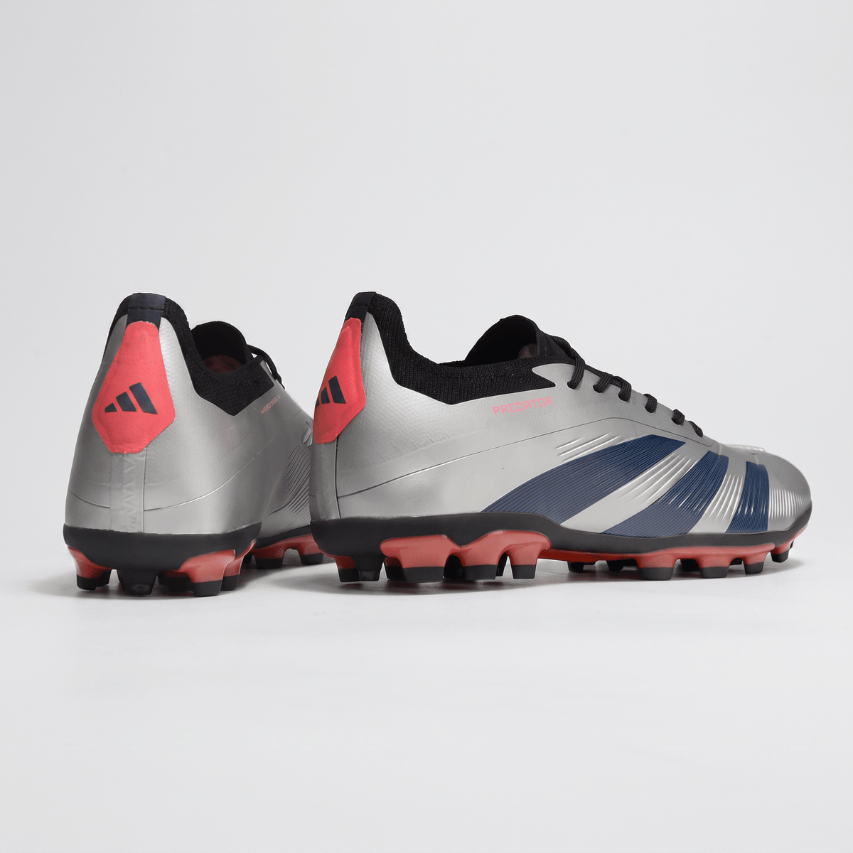 Predator TF Silver Metallic / Core Black / Team Solar Neon Pink