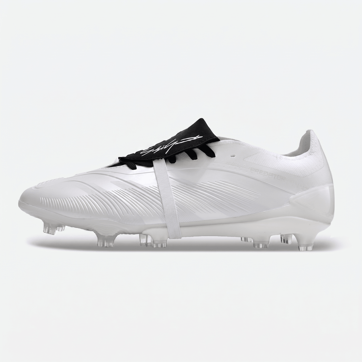 Predator Fold-Over Tongue FG Cloud White / Core Black / Off White