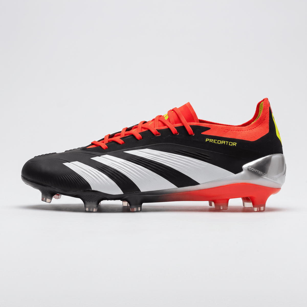Predator FG Core Black / Footwear White / Solar Red