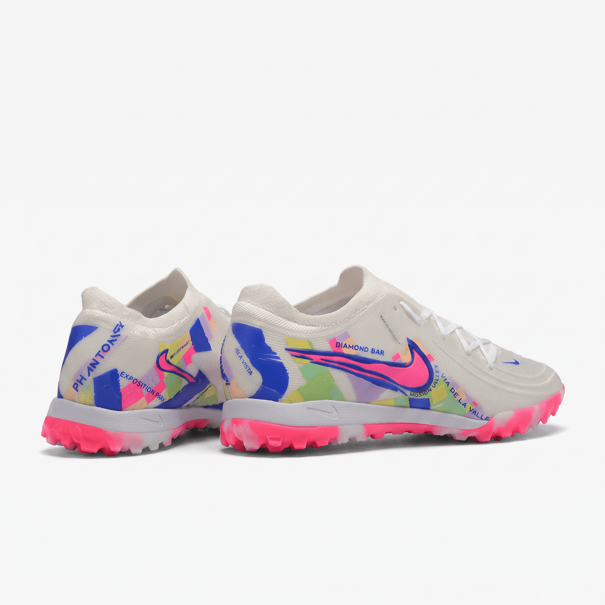 Phantom GX 2 Academy TF White / Fierce Pink / Black
