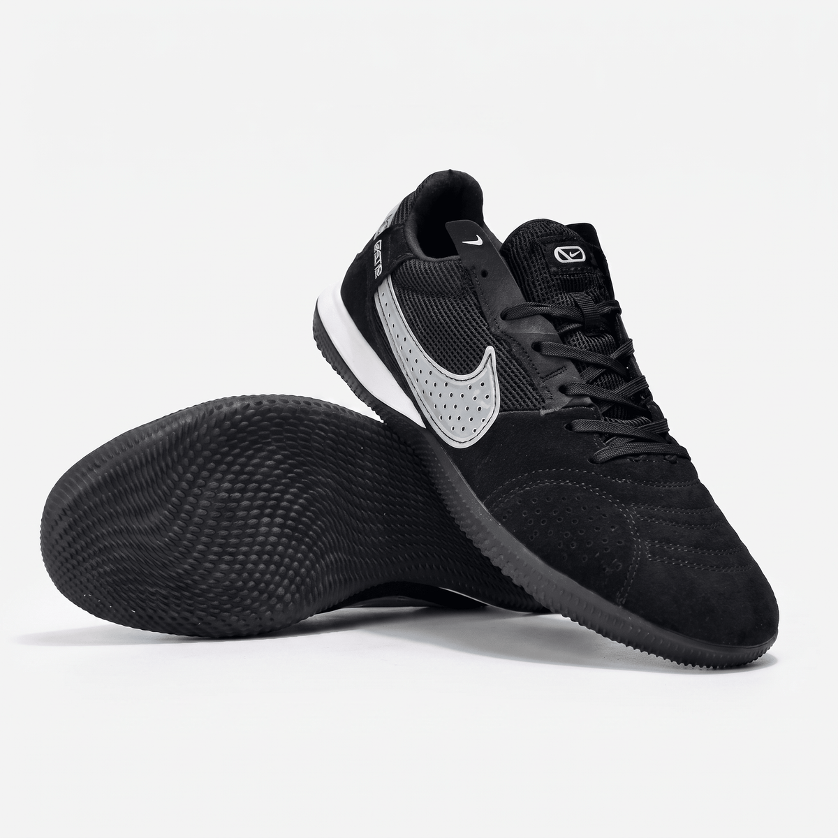 Streetgato IC Black / Summit White / Off Noir